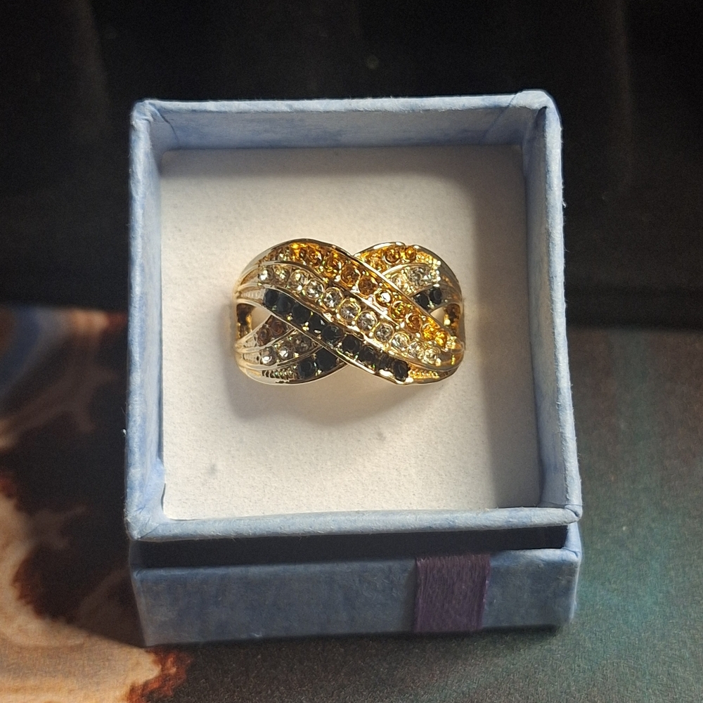 Rhinestone cocktail ring size 8
